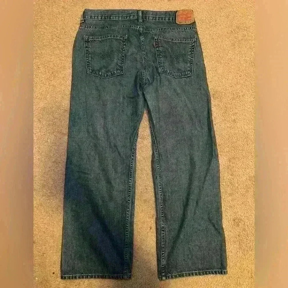 550 Husky Levi Jeans Size 34x28 Men’s - Picture 4 of 7